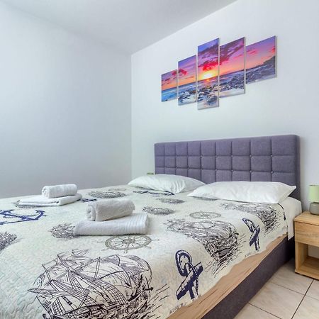 Ann Apartment Marina Bagian luar foto