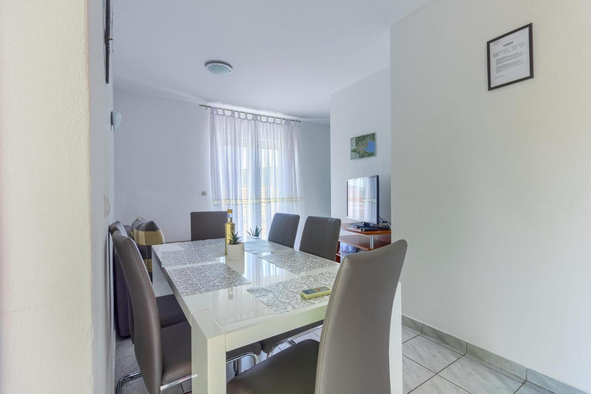 Ann Apartment Marina Bagian luar foto