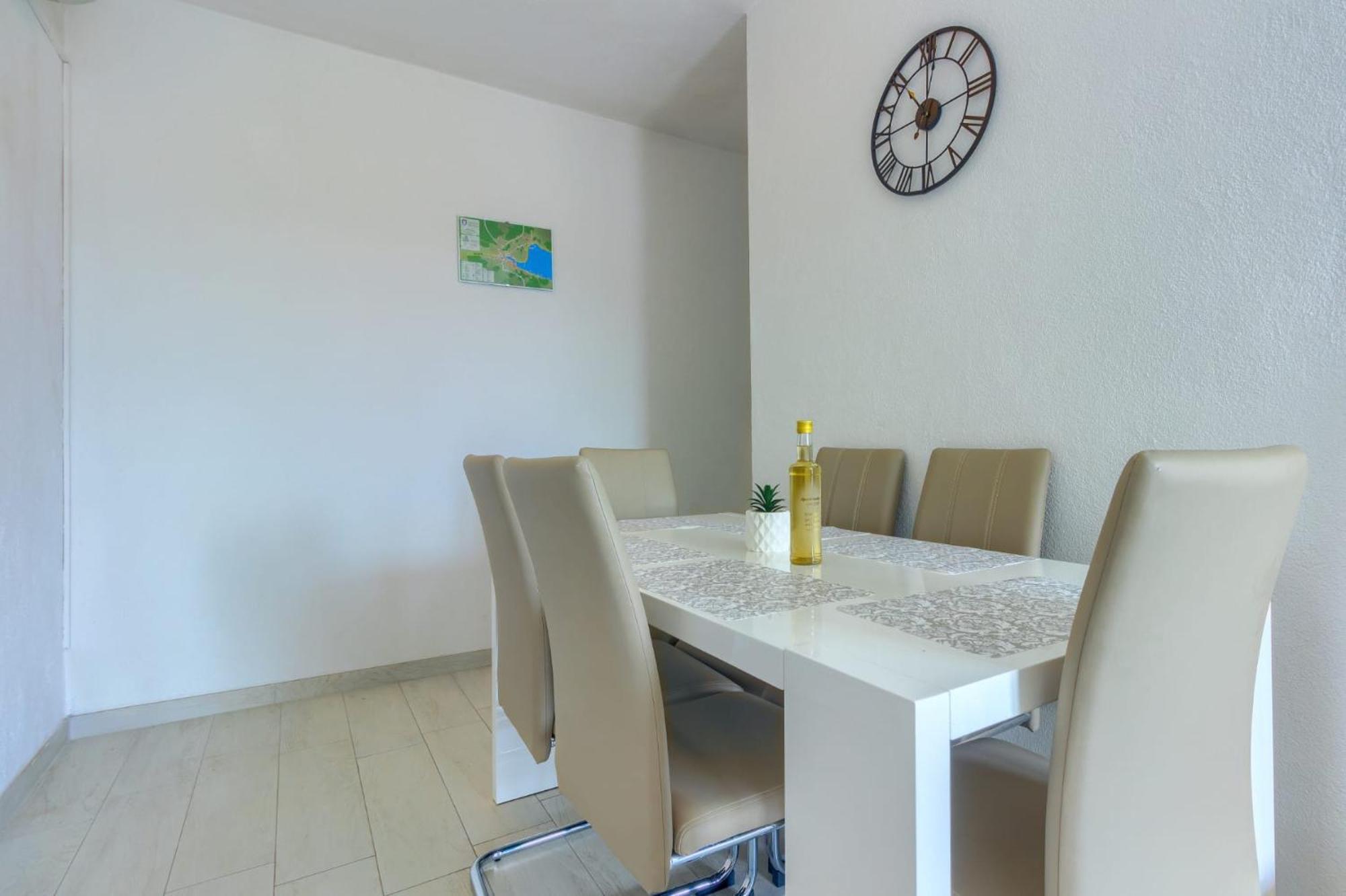 Ann Apartment Marina Bagian luar foto